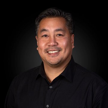 Employee of LASER COMPONENTS US Huyen Vu
