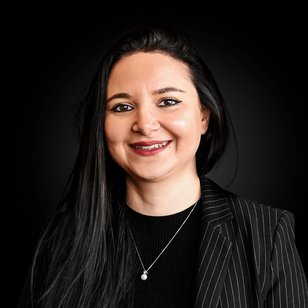 Employee of LASER COMPONENTS France Soukaina Karim