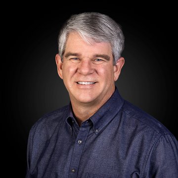 Employee of LASER COMPONENTS US Matt Robinson