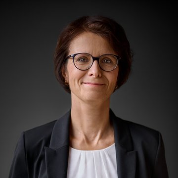 Employee of LASER COMPONENTS Germany GmbH Heike Rose